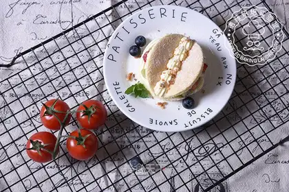 Almond sponge cake