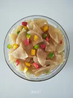 A radishe of sauce