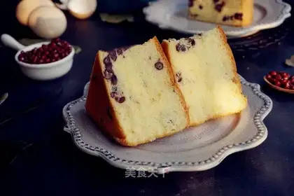 Bean twirling cake
