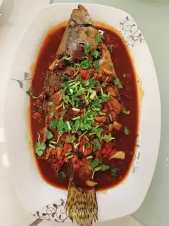 Red-fried sturgeon
