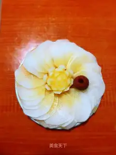 Sweet orange radish