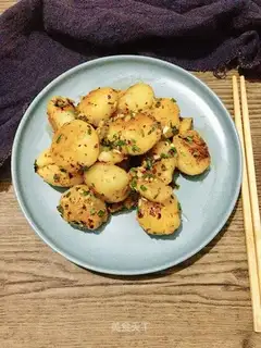 Spicy little potatoes