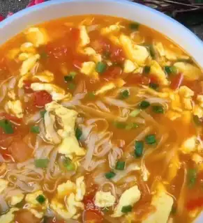 Tomato egg noodles