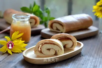 Cinnamon apple rolls
