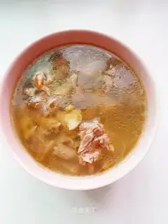 Western cucumber pigeon soup