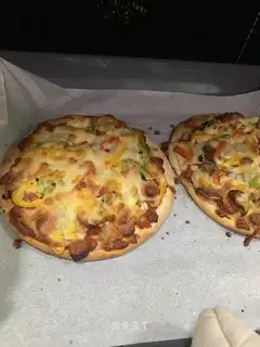 Gold and sand and egg and yellow pizza