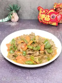 Carrot pepper and beef