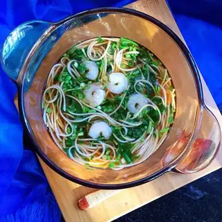 Shrimp noodles