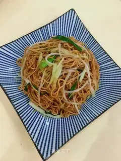 The Quake Emperor's fried noodles