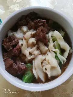 Red beef noodles