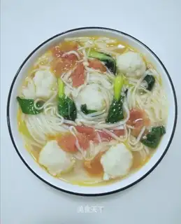 Fishball hot noodles