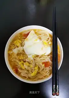 Tomato egg noodles