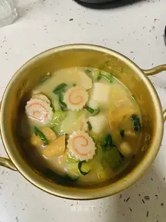 Korean pastry soup