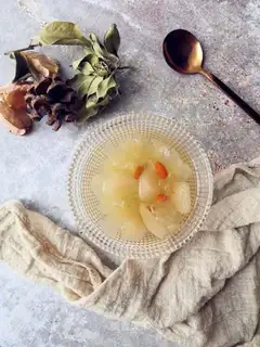 Silver pear soup
