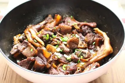 Beer and goose stew