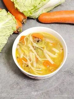Carrots, cabbage, pasta