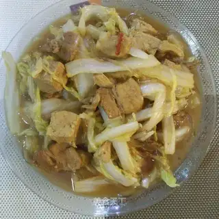 Five bouquets of cabbage, frozen tofu