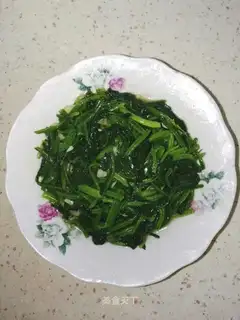 Scrambled spinach