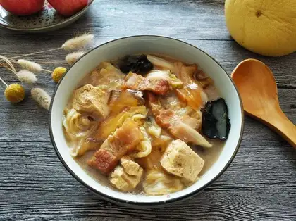 The cabbage curry is frozen tofu