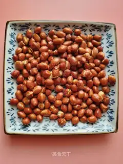 Pop peanuts