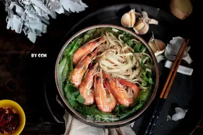 Shrimp noodle
