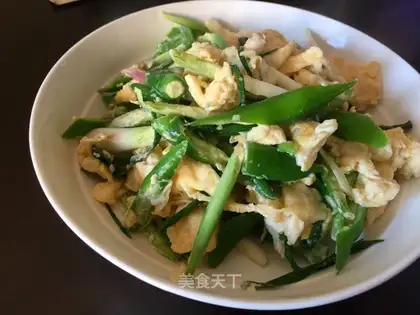 Duck eggs and peppers