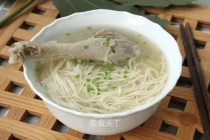 Salted geese hot noodles