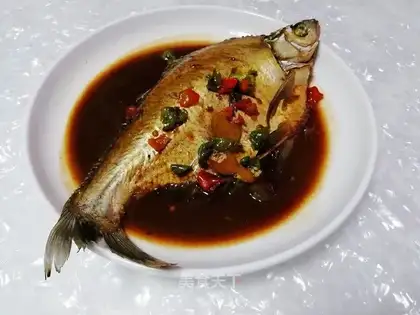 Red-burned mackerel