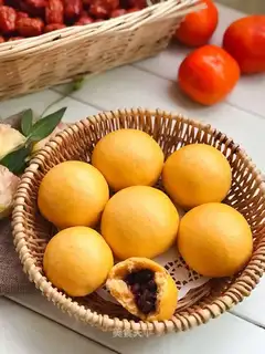 Carrot red bean bun