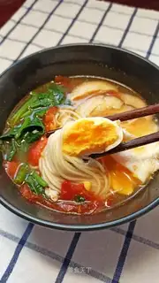 Ketchup and egg noodles