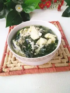 Spinach egg soup