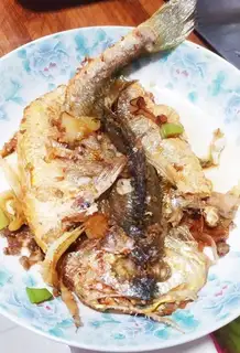 Fried yellowfish
