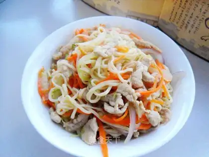 Four pieces of noodles