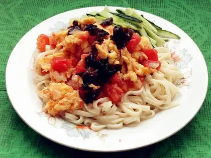 Tomato noodles
