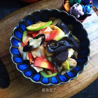 ♪ Little Moe-Ear fried the vegetables ♪