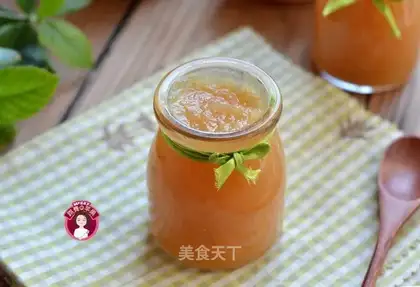Homemade apple sauce