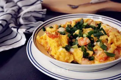 Shrimp fried eggs