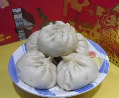 Pork cabbage buns