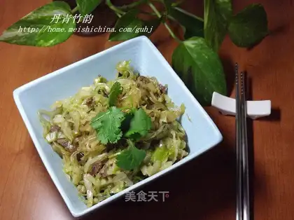 stir-fried rice flour with cabbage