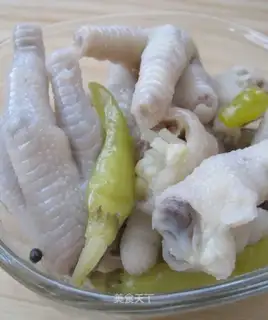 pickled chicken feet
