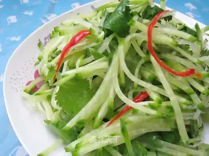 Shredded radish salad