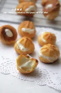 cream puffs