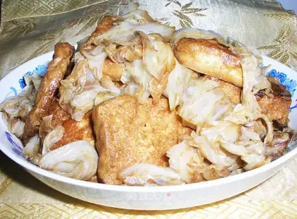 Braised tofu with cabbage