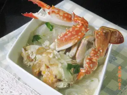 Red cream crab and onion vermicelli pot