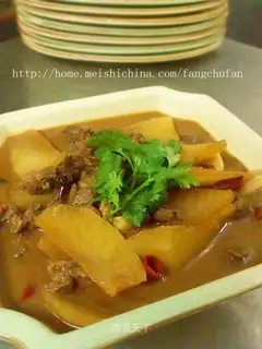 Stewed beef brisket with radish