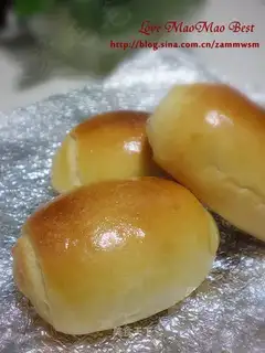 Orange-flavored bread