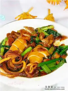 Braised cuttlefish in brown sauce