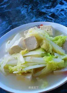 Stewed tofu with Chinese cabbage