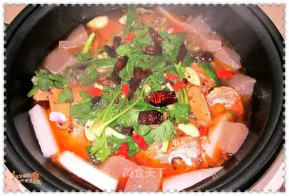 Grilled fish pot with pickled vegetables