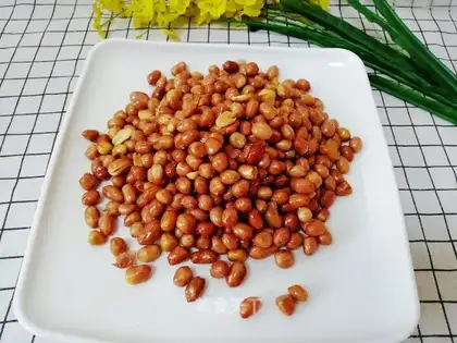 Fry peanuts